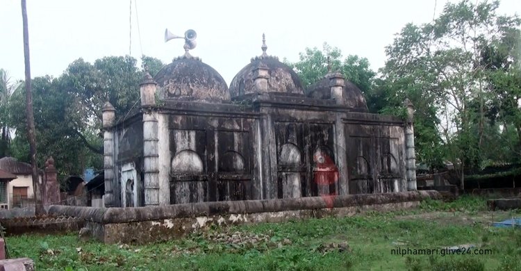 ৪০০ বছরের পুরোনো মসজিদে নামাজ আদায় | সারা সপ্তাহের খবর